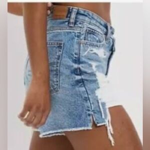American Eagle Highest Rise baggy short size 4